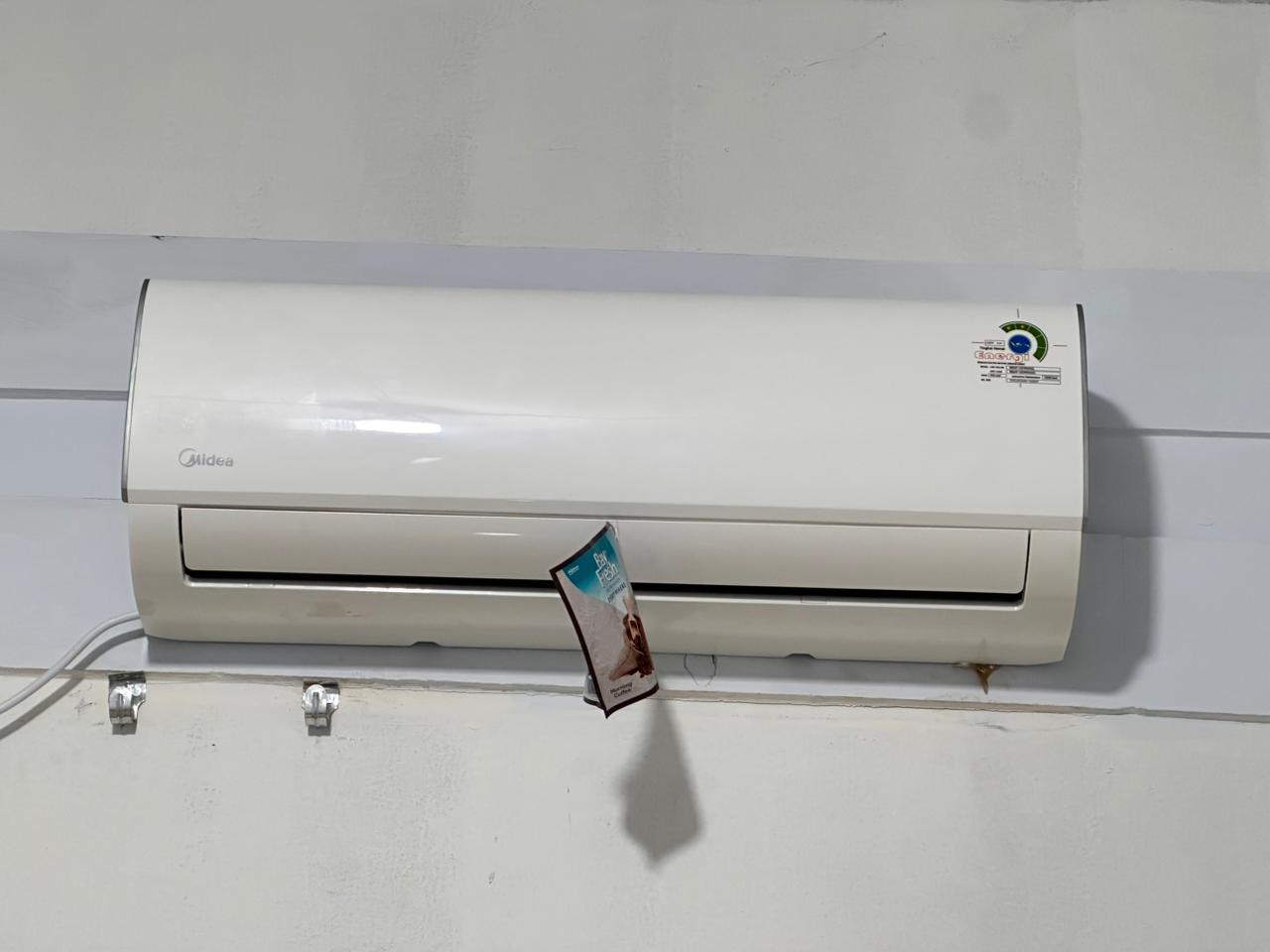 AC